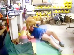 Horny chubby woman sucking deep dog - Animal xxx videos